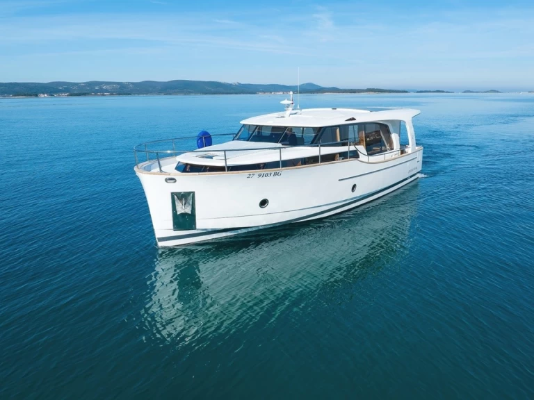 Yacht charter Biograd na Moru cheap Greenline 40