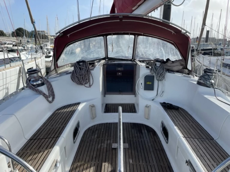 Rent a Jeanneau Sun Odyssey 45.2 La Rochelle