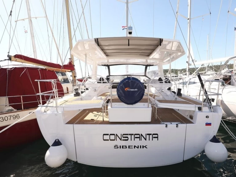 Yacht charter Pirovac cheap Hanse 588