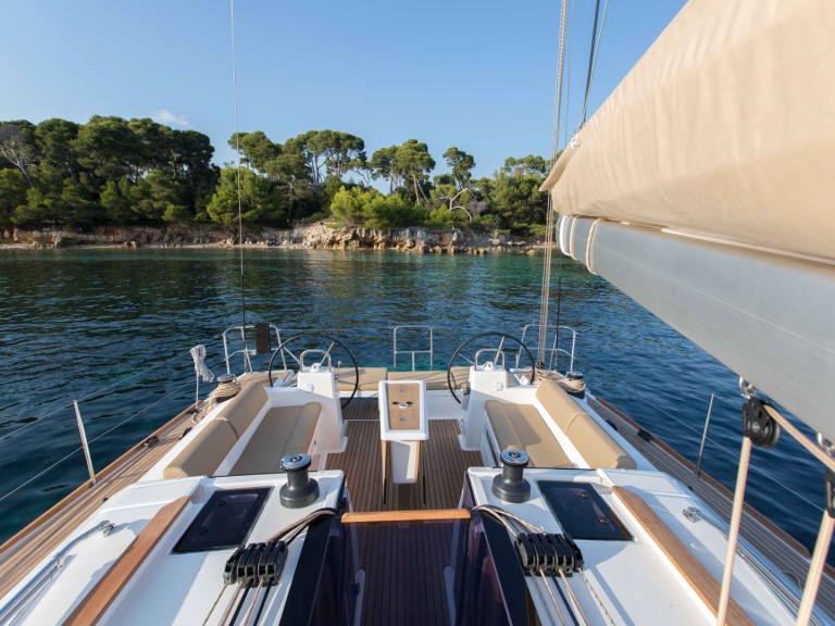 Boat rental Dufour Dufour 460 Grand Large in Marseille on Samboat