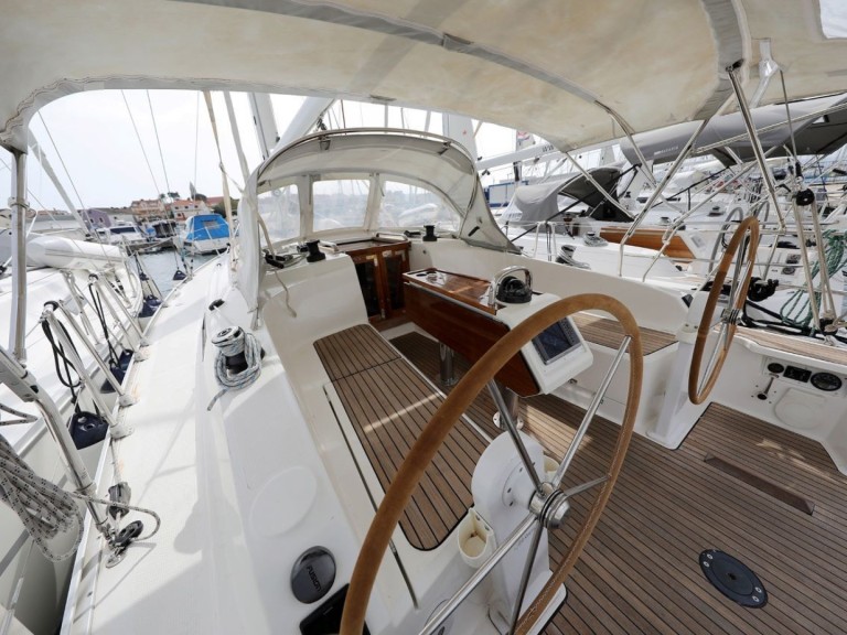 Boat rental Bavaria Cruiser 37 in Biograd na Moru on Samboat