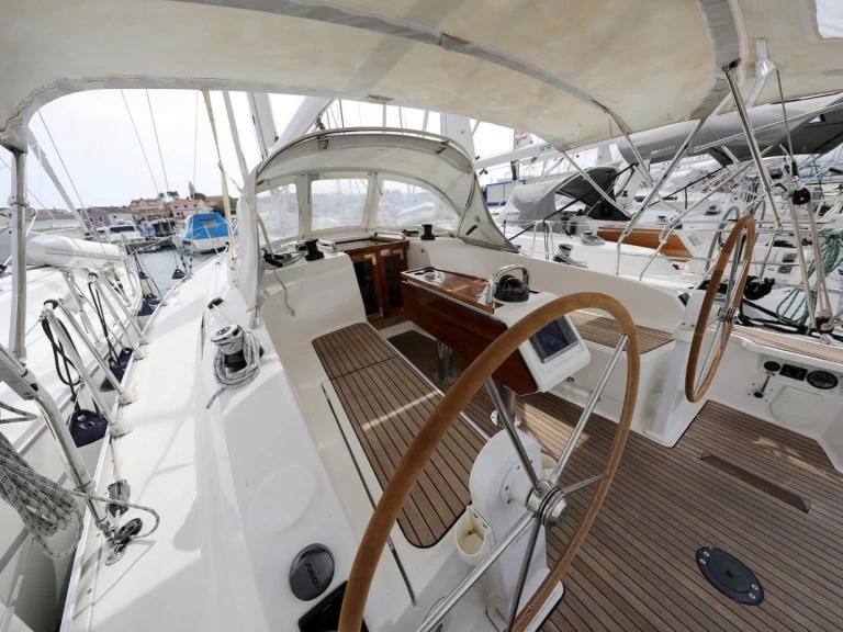 Boat rental Bavaria Cruiser 37 in Biograd na Moru on Samboat