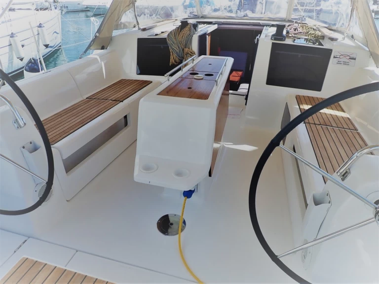 Boat rental Dufour Dufour 412 Grand Large in Biograd na Moru on Samboat