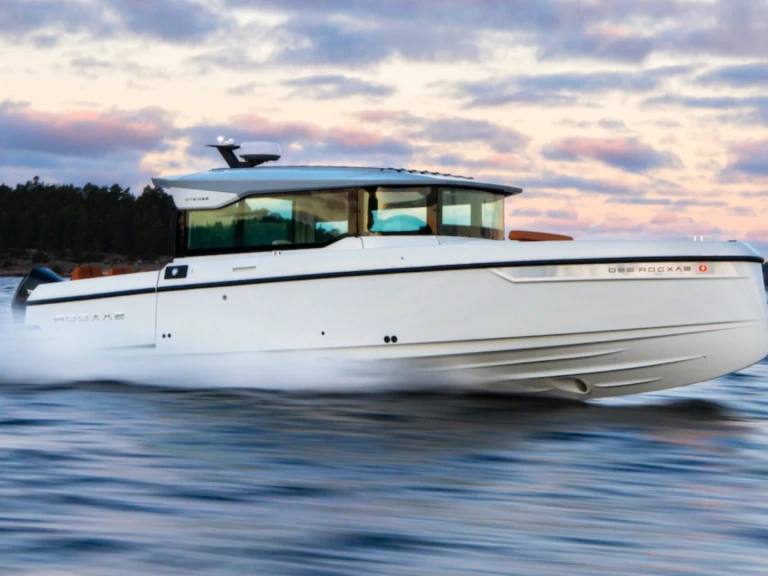 Motorboat rental in Gouvia - Saxdor Saxdor 320 GTC