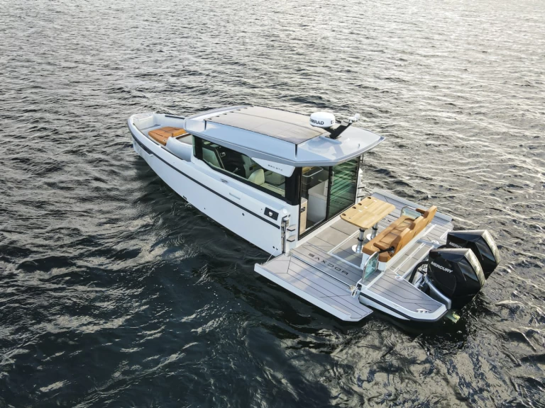 Motorboat rental with or without captain Saxdor Gouvia