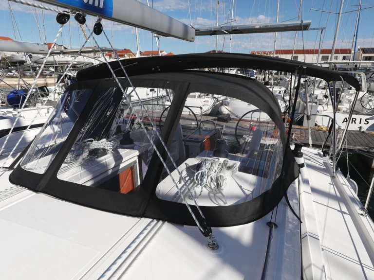 Rent a Bavaria Bavaria C42 Pirovac