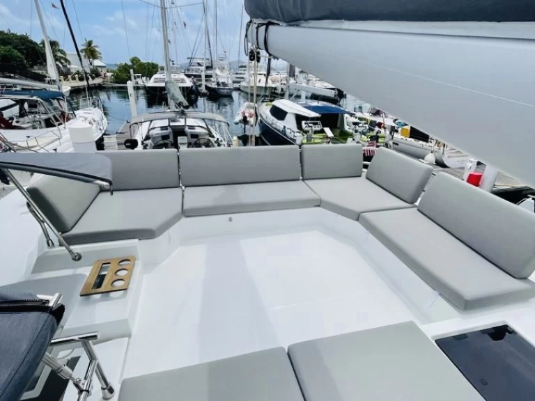 Rent a Fountaine Pajot Elba 45 Road Town