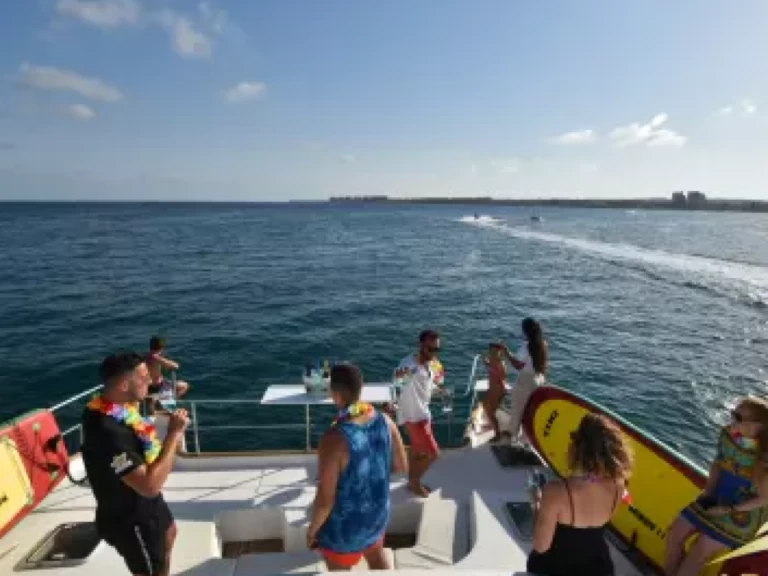 Motorboat rental with or without captain Lagoon Torrevieja