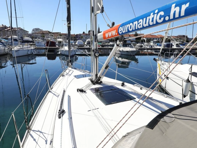 Bavaria Cruiser 34 charter bareboat or captained in  Pirovac