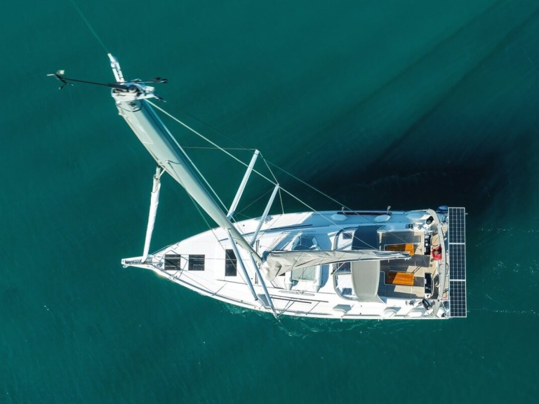 Bareboat Rental Sailboat Hanse with a boat licence