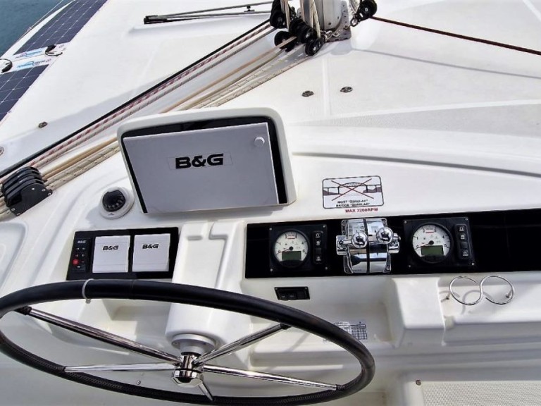 Catamaran rental with or without captain Lagoon Trogir