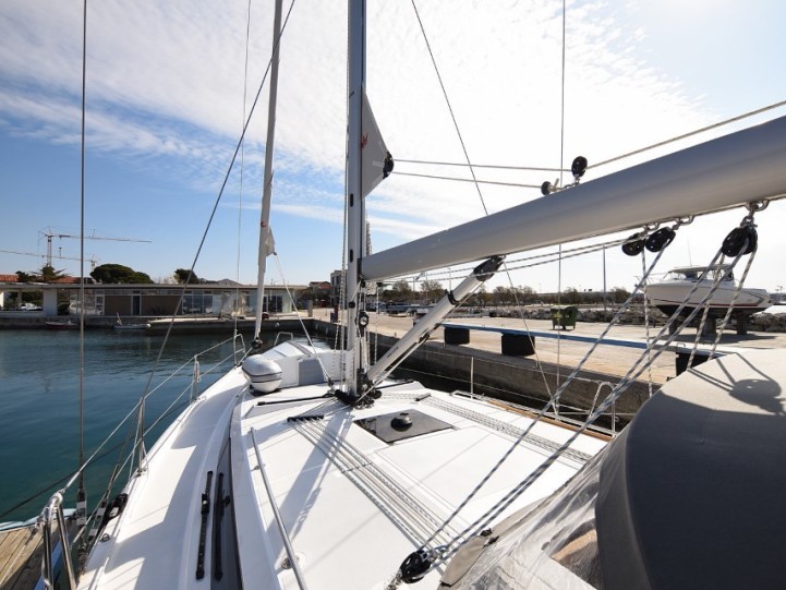 Sailboat for rent Zadar at the best price