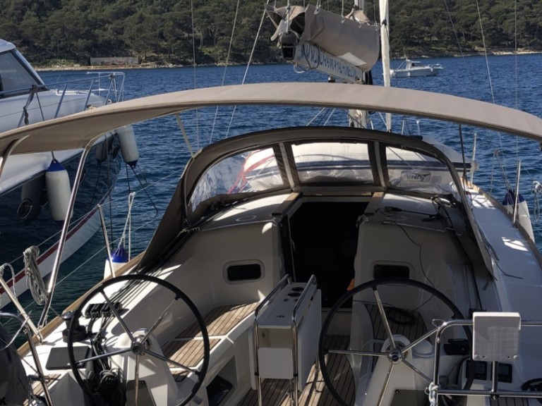 Jeanneau Sun Odyssey 349 in Mali Lošinj on SamBoat