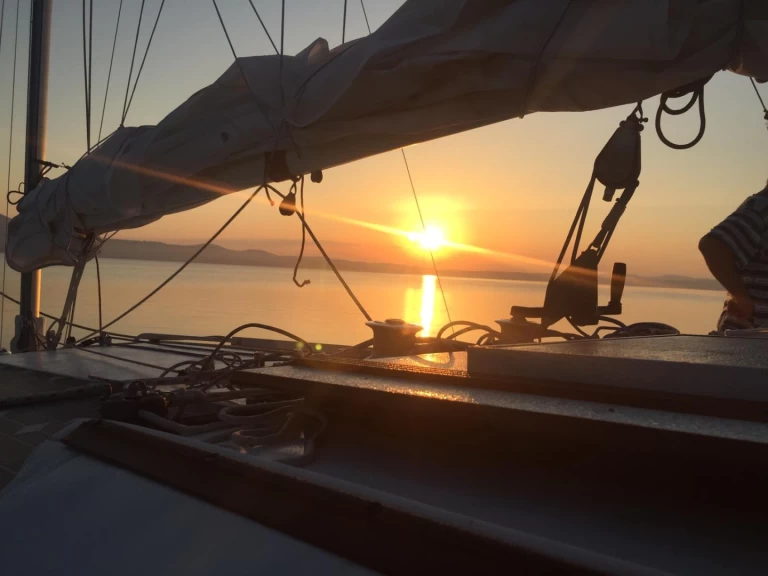 Cantieri Bove Bovecat 9.95 charter bareboat or captained in  Trevignano Romano