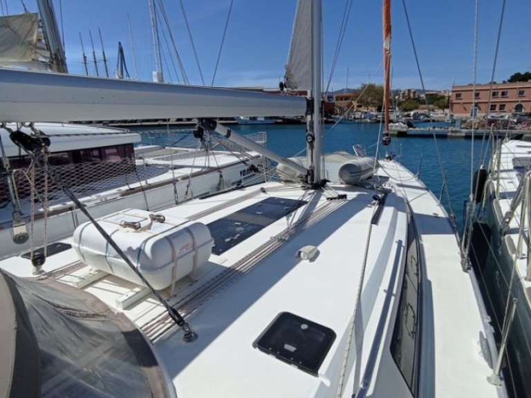 Sailboat for rent Palma de Mallorca at the best price