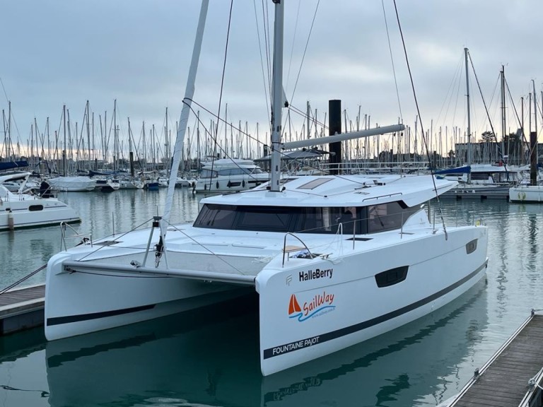 Fountaine Pajot Elba 45 in Adaköy on SamBoat
