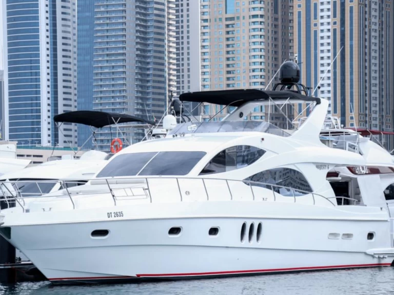 Bareboat Rental Luxury Yacht Majesty Yachts with a boat licence