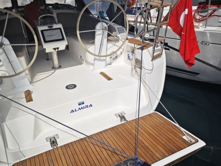 Bavaria Cruiser 37 in Fethiye on SamBoat