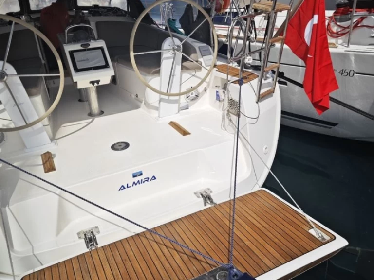 Bavaria Cruiser 37 in Fethiye on SamBoat