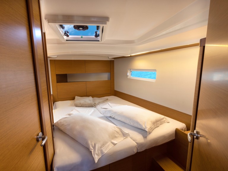 Bareboat Rental Sailboat Jeanneau with a boat licence