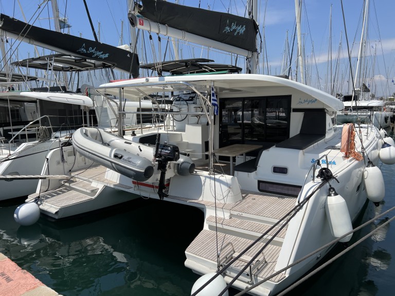 Catamaran for rent Alimos at the best price