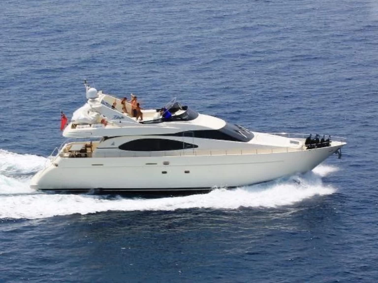 Luxury Yacht rental in Palma de Mallorca - Azimut 70 Seajet