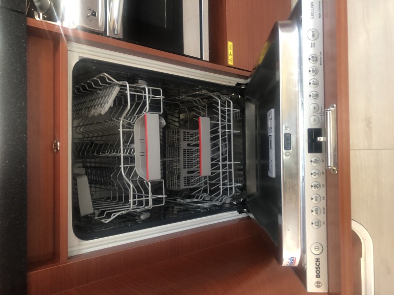 Sailboat for rent Rogoznica at the best price