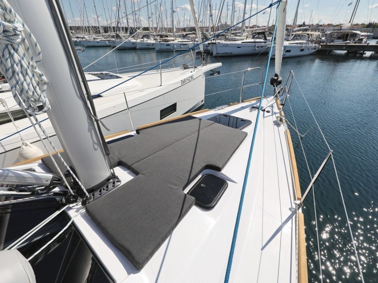 Sailboat rental in Biograd na Moru - Elan Impression 40.1