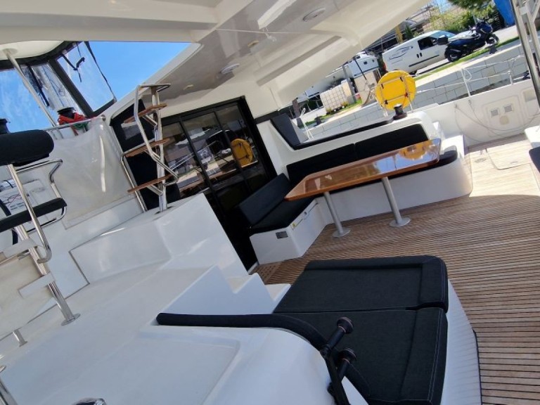 Boat rental Lagoon Lagoon 42 in Trogir on Samboat