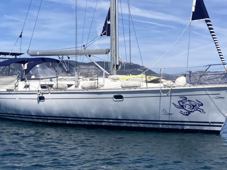 Sailboat for rent La Seyne-sur-Mer at the best price