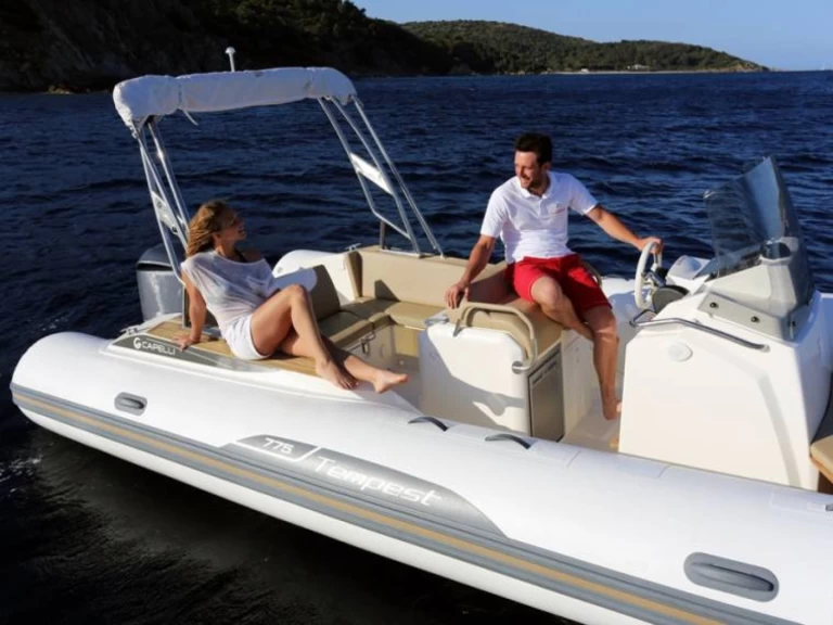 Yacht charter Mahón cheap Tempest 770