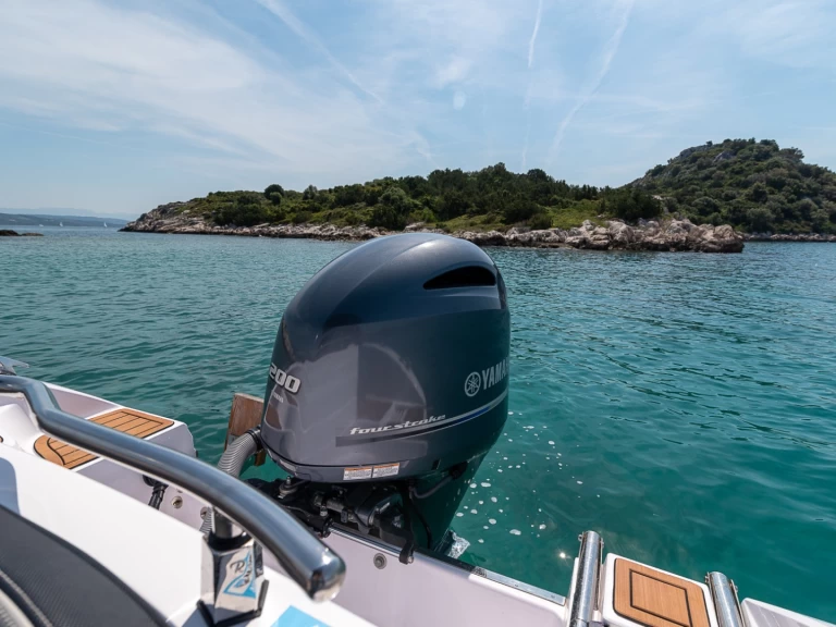 Motorboat for rent Trogir at the best price