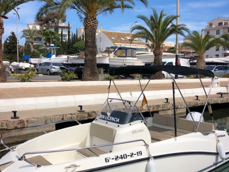 Quicksilver open 505 in Altea on SamBoat