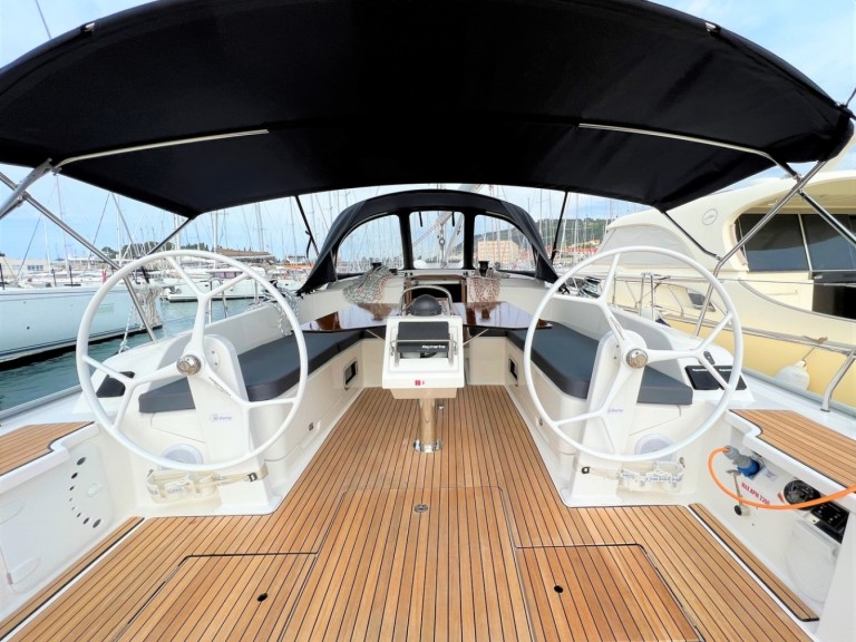 Yacht charter Split cheap Cruiser 46