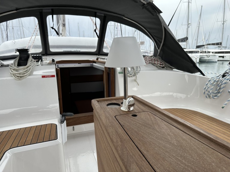 Sailboat rental in Alimos - Bavaria Cruiser 46 Style