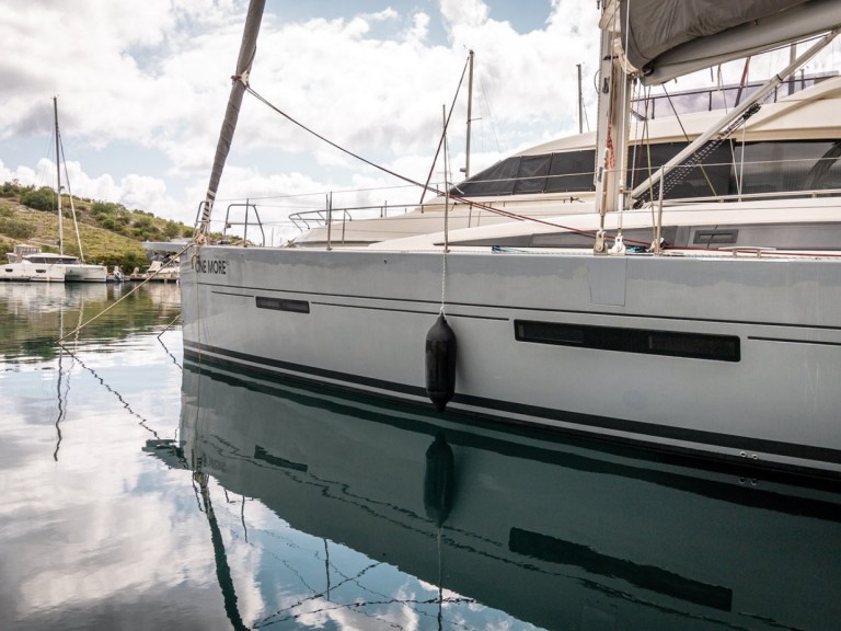 Rent a More Boats More 55 Primošten