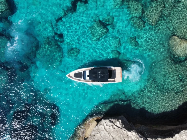 Motorboat rental in Bonifacio - Fjord 41XL