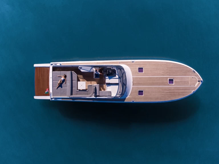 Boat rental Itama 45S in Bonifacio on Samboat