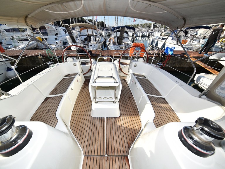 Boat rental Jeanneau Sun Odyssey 44i in Pula on Samboat