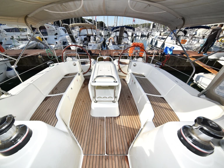 Boat rental Jeanneau Sun Odyssey 44i in Pula on Samboat