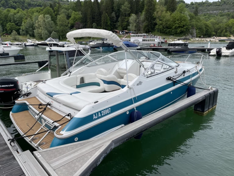 Chris Craft Concept 25 CC in La Tour-du-Meix on SamBoat