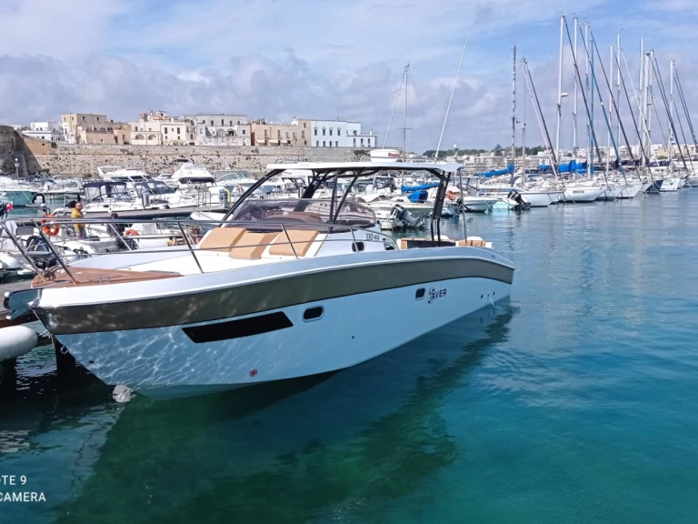 Motorboat rental in Castro - Saver 330 WA