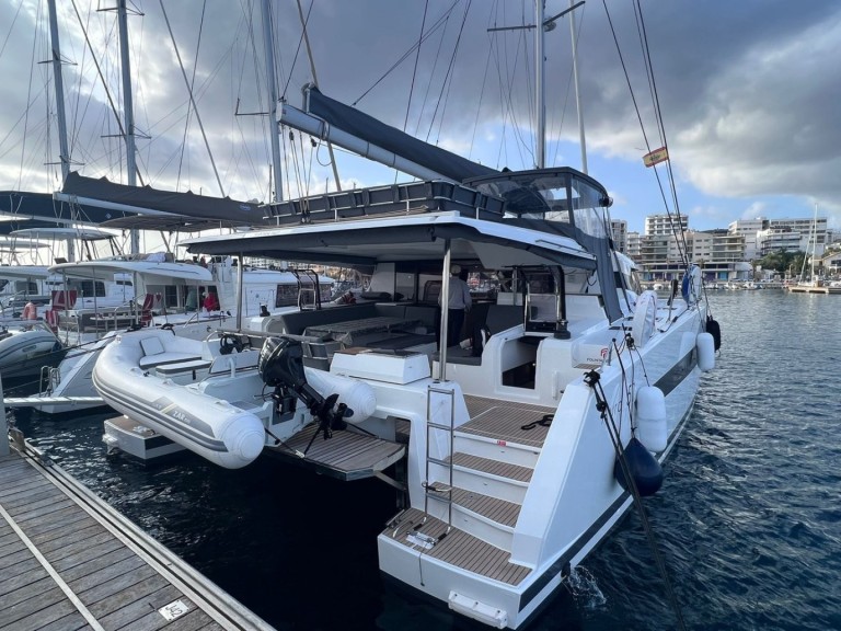 Fountaine Pajot Aura 51 in Sant Antoni de Portmany on SamBoat