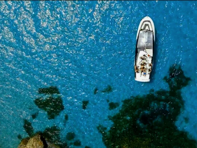 Bareboat Rental Motorboat Custom Made with a boat licence