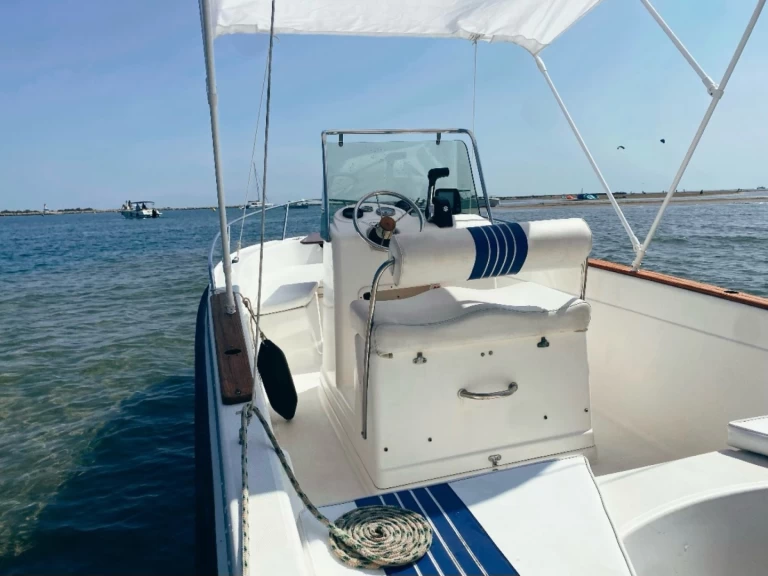 Boat rental B2 Marine Cap Ferret 500 in Port-Camargue on Samboat
