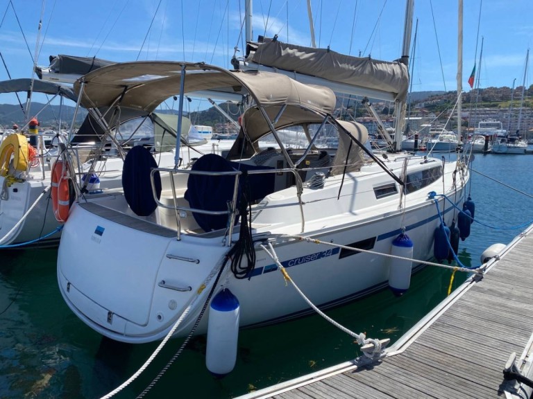 Rent a Bavaria Bavaria 34 Baiona