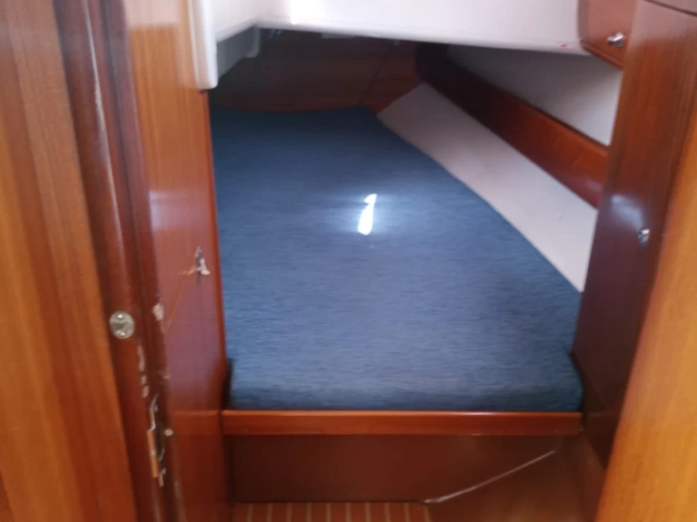 Bavaria Bavaria 36 in Mahon Port on SamBoat