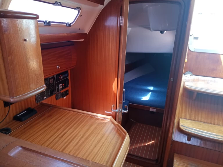 Rent a Bavaria Bavaria 36 Mahon Port