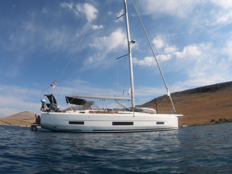 Yacht charter Sukošan cheap Dufour 470