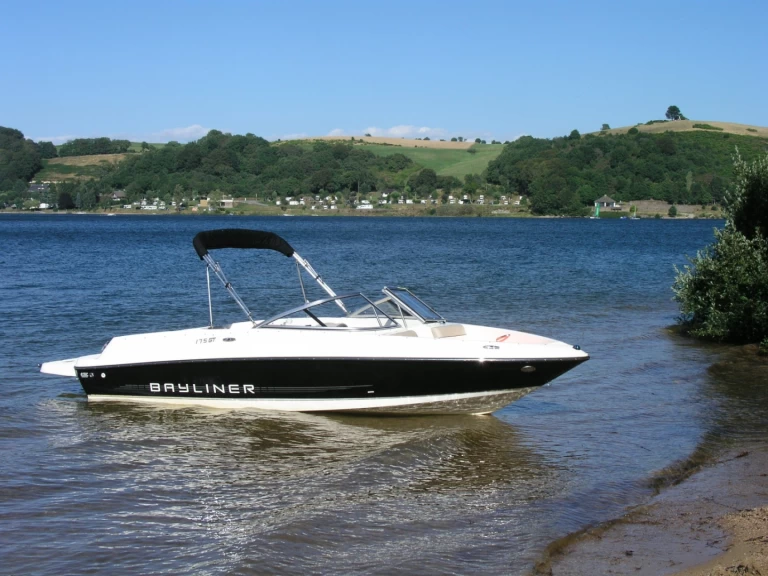 Bayliner Bayliner 175 GT in Salles-Curan on SamBoat